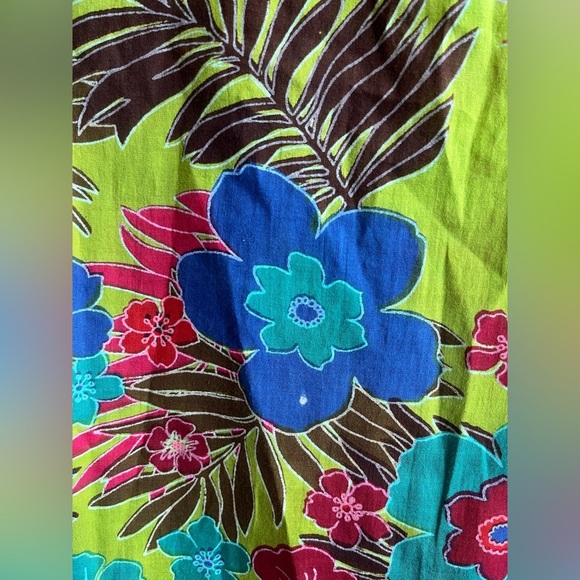 Holt Renfrew Vintage Colourful Floral Tunic Top - Picture 9 of 9